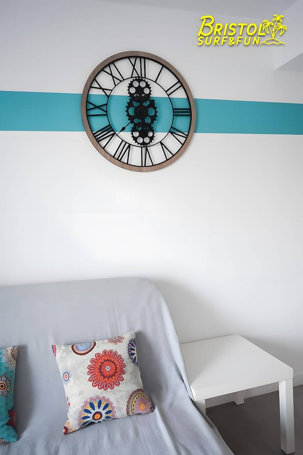 Apartamento entero, B-rent bristol beach surf & fun in Puerto de Corralejo, La Oliva