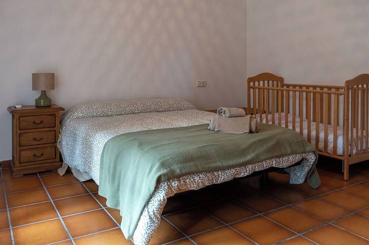 Gîte pour 15 personnes, avec Jardin à Alcover - 2
