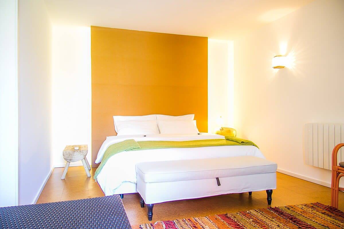 Ganze Wohnung, Ferienwohnung für 4 Personen mit Garten in Nevogilde, Porto