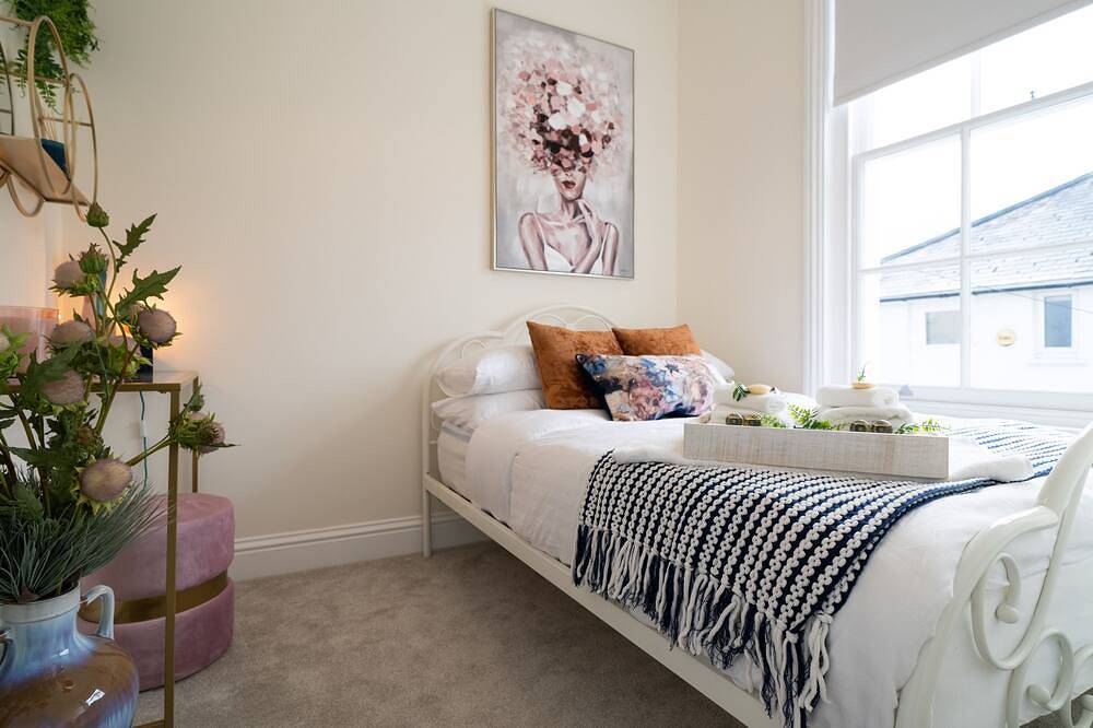 Entire apartment, The Regal Apartment - Close to The Pantiles in Royal Tunbridge Wells, Kent
