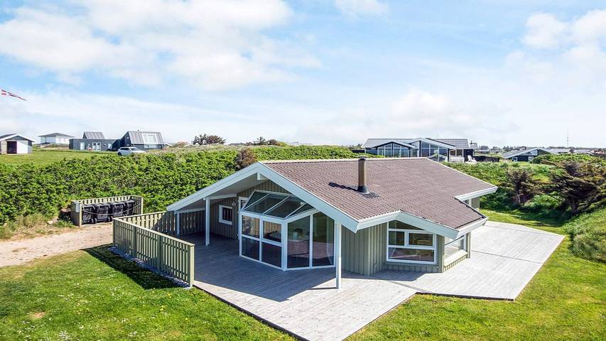 Ferienhaus für 7 Personen, mit Whirlpool und Sauna sowie Terrasse, mit Haustier in lønstrup