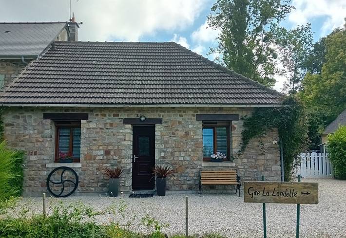 Gîte pour 4 personnes, avec terrasse et jardin