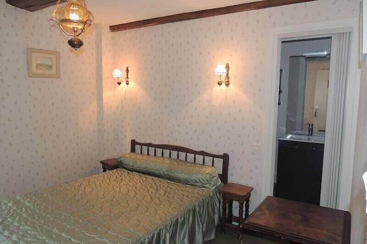 Location de vacances pour 14 personnes, avec balcon à Saint-Sauves-d'Auvergne - 4