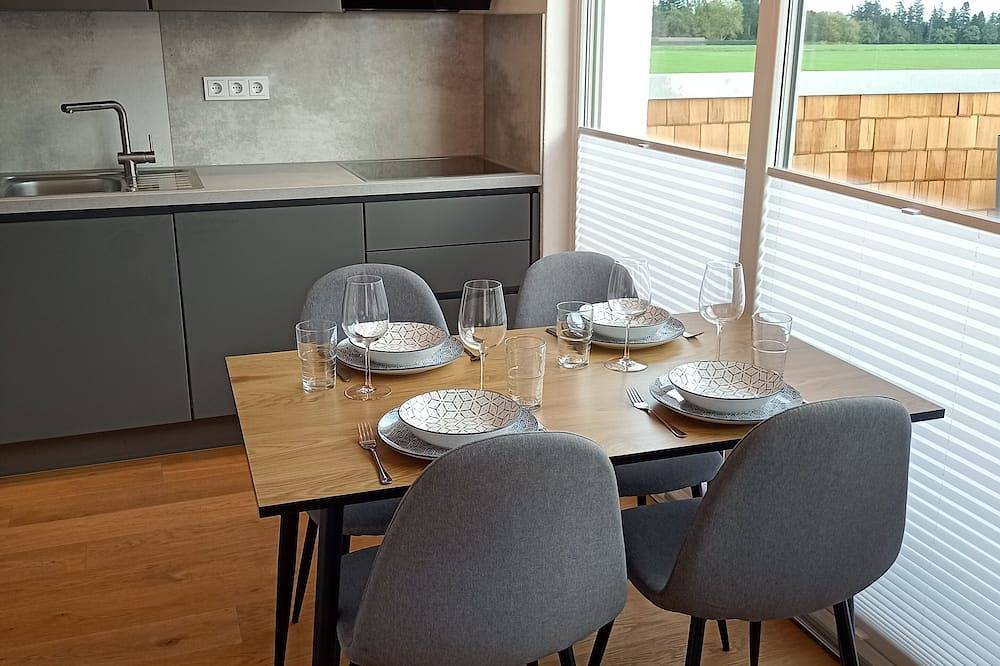 Ganze Wohnung, Moderne Ferienwohnung am Ortsrand mit direkter Nähe zur Natur in Schwäbischer Wald