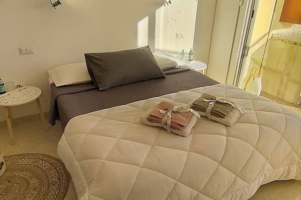 Cozy house facing the sea. in Santa Marinella, Rome Province