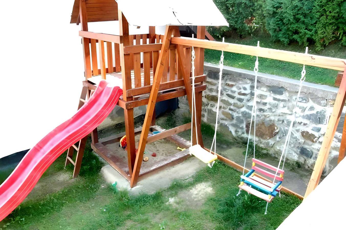 Ferienhaus mit Außenpool und Sauna am Lipno-Stausee  in Schwarzbach, Nationalpark Böhmerwald