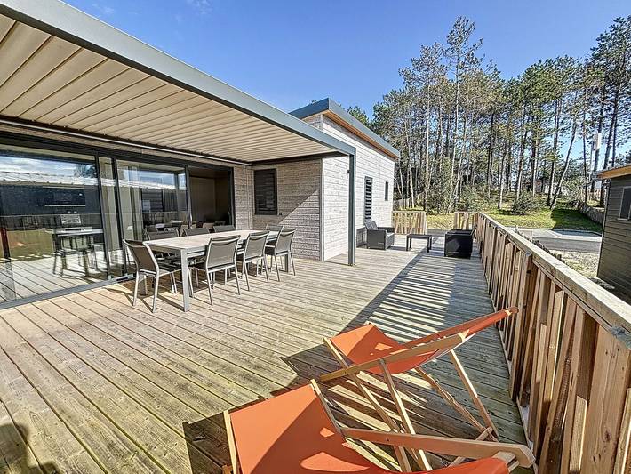 Chalet pour 6 personnes, avec jardin ainsi que terrasse et piscine - 1