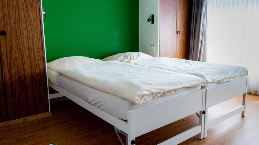 Hôtel pour 2 personnes, avec terrasse et jardin à Bienne - 3