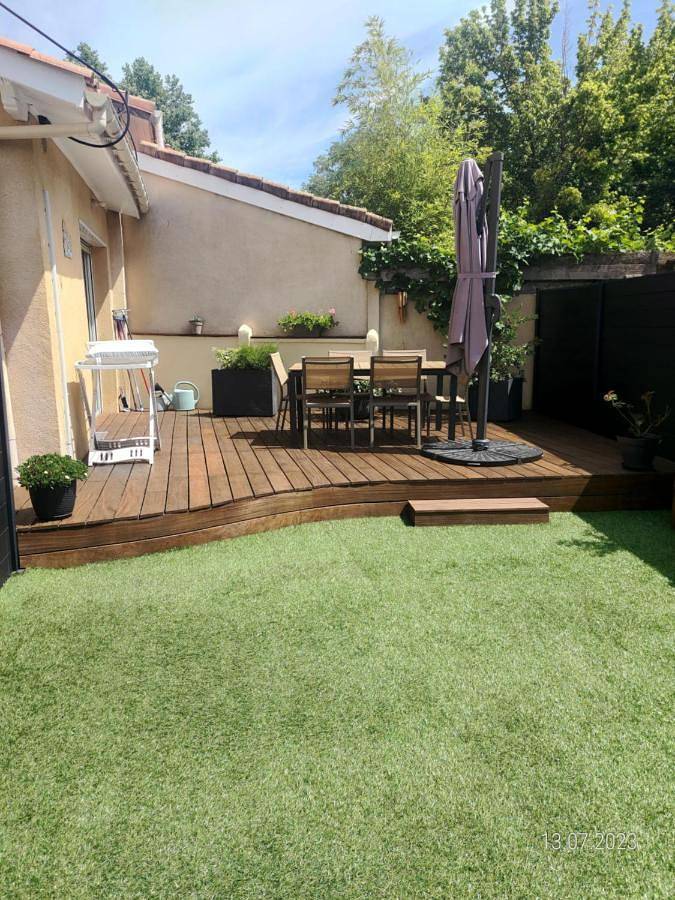 Location de vacances pour 2 personnes, avec Terrasse et Jardin à Biganos