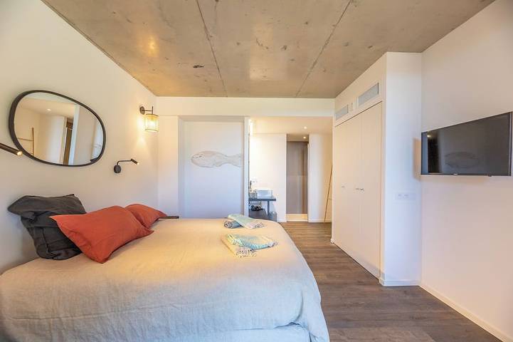 Gîte pour 4 personnes, avec terrasse ainsi que sauna et piscine dans Plage de Fautea - 3