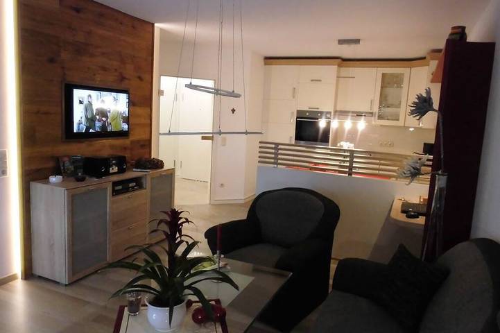 Ganze Wohnung, Luxuriöse Ferienwohnung im heilklimatischen Luftkurort Bad Lippspringe in Bad Lippspringe, Nordrhein-Westfalen