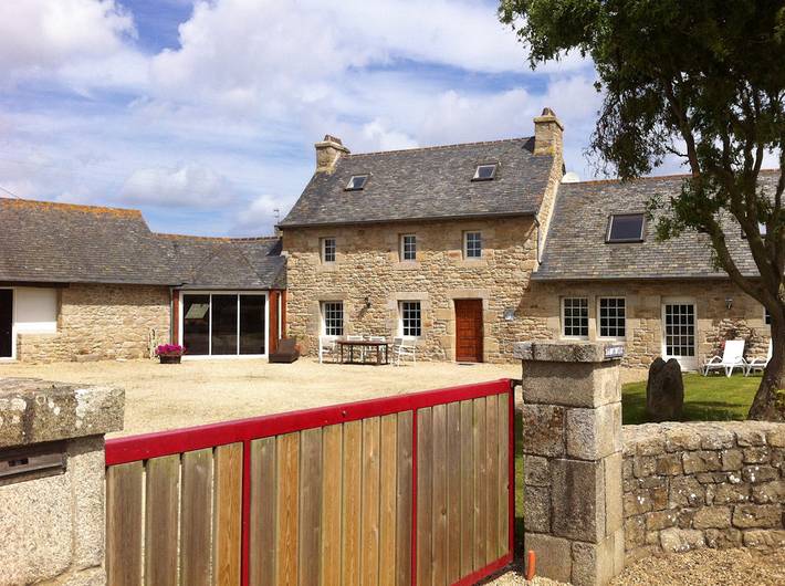 Gîte pour 8 personnes, avec terrasse et jardin, animaux acceptés