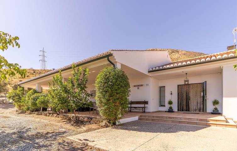 Casa de vacaciones para 13 personas, con piscina además de jardín y terraza, Se admiten mascotas - 1
