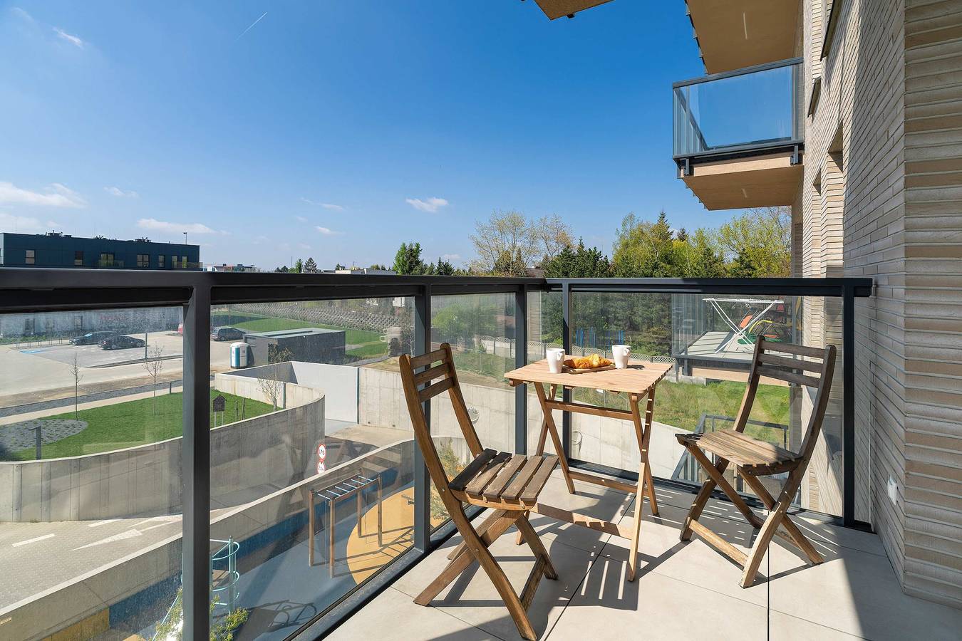 Ganze Wohnung, Bright Apartment | Parking | Balcony | Remote Work in Posen, Großpolen