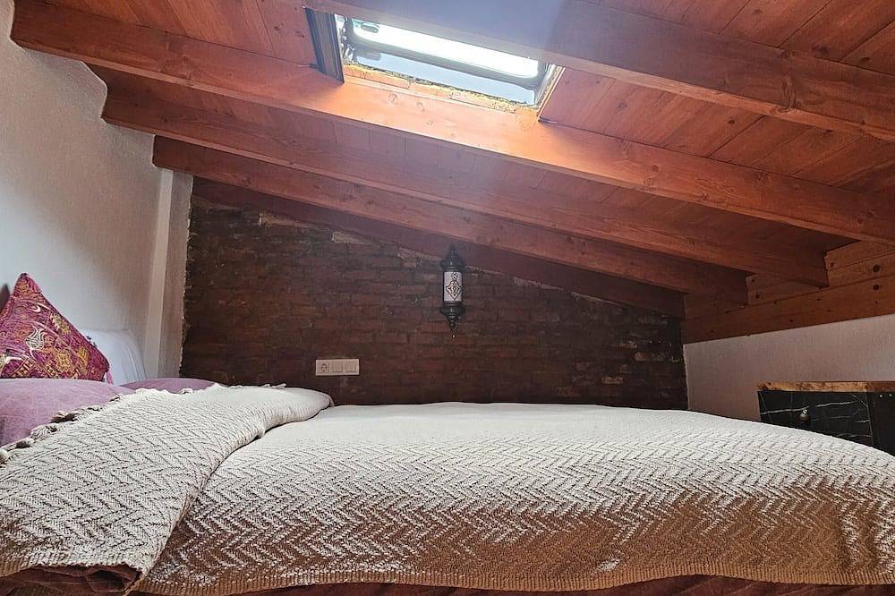 Birgi Mai Siyah Konak; Osmanlı döneminden kalma bağımsız girişli evler. in Provinz Izmir