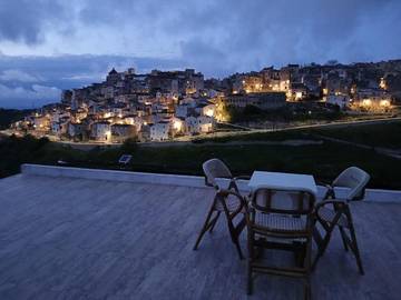 Cottage pour 3 personnes, avec terrasse et vue dans Rodi Garganico