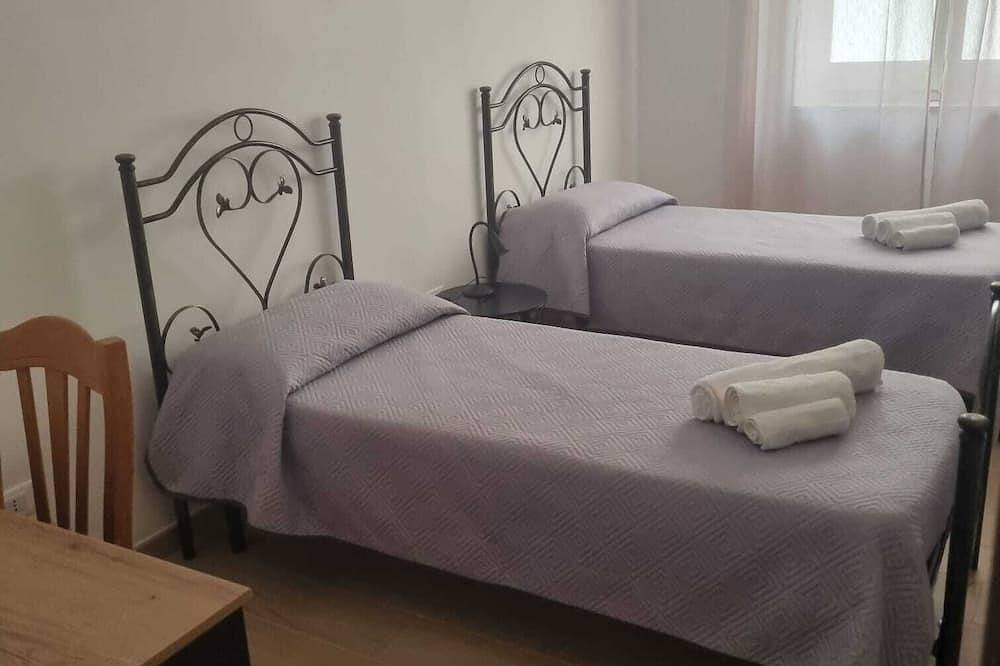 Spacious home just 5 minutes from Apulia’s most beautiful beaches, with easy parking in Carovigno, Salento