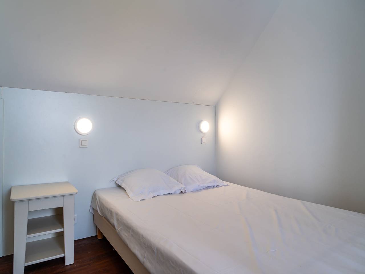 Appartement entier, Appartement de vacances pour 3 personnes avec balcon in Guidel, Côte des Mégalithes