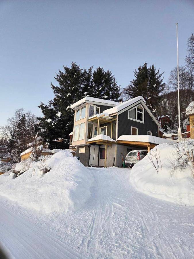 Ferienhaus für 4 Personen, mit Ausblick und Sauna in Senja - 2