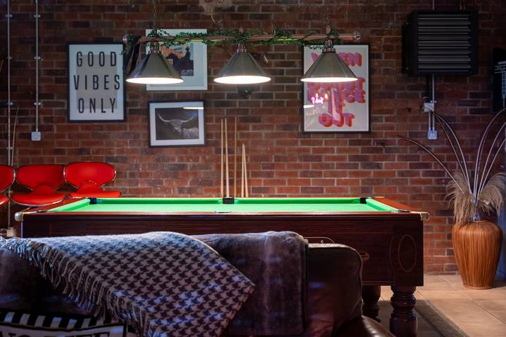 Cottage for 16 people, with garden and terrace in Scotland