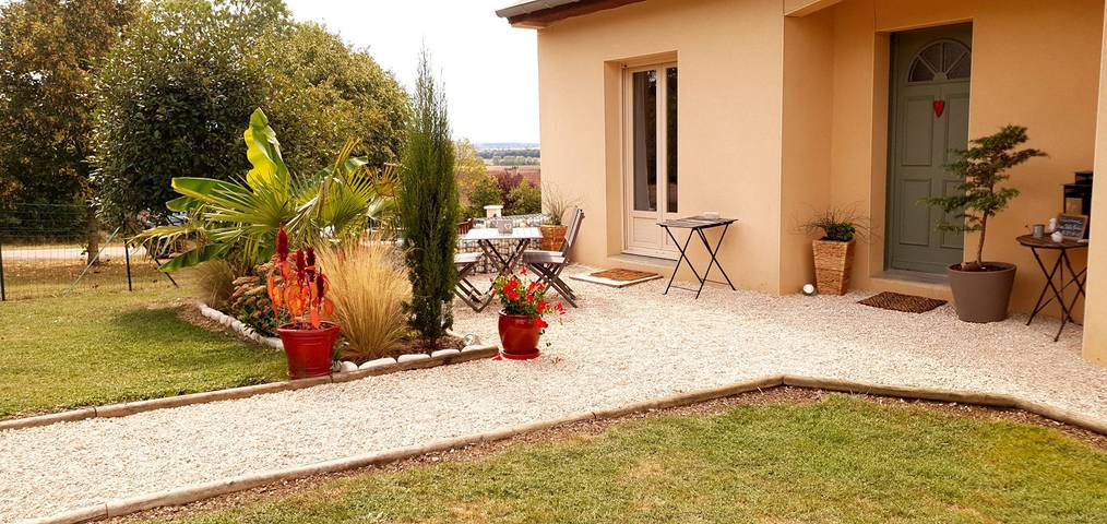 Chambre d’hôte pour 2 personnes, avec jardin à Créancey (Côte-d'Or)