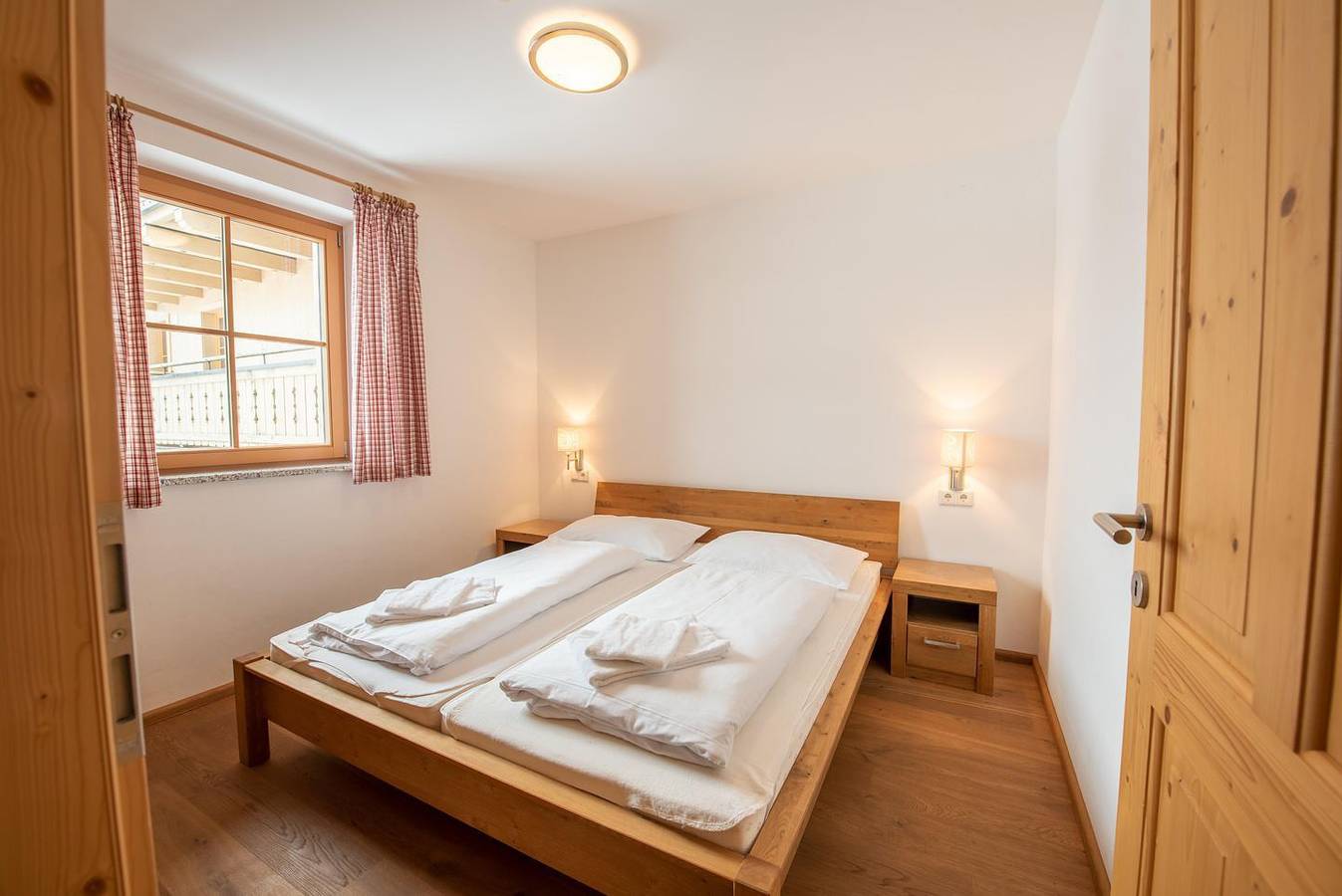 Apartamento entero, Cozy apartment with mountain view and close to the slopes in the Zillertal Arena in Hochkrimml, Krimml