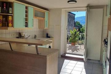 Gîte pour 6 personnes, avec terrasse et jardin à Remoncourt