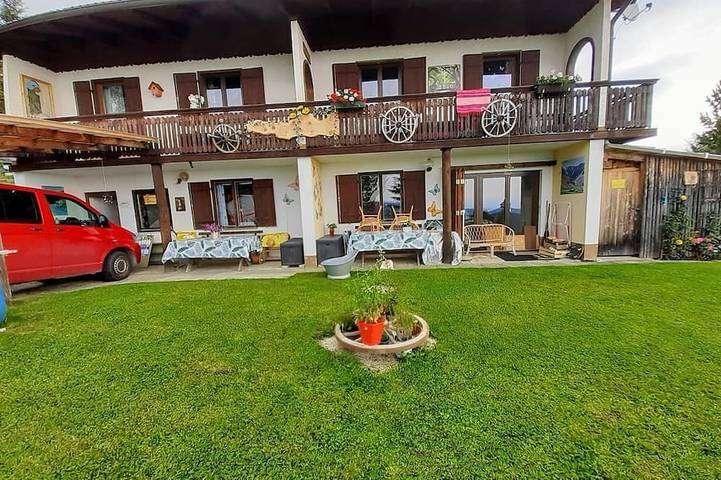 Ferienwohnung für 7 Personen, mit Garten