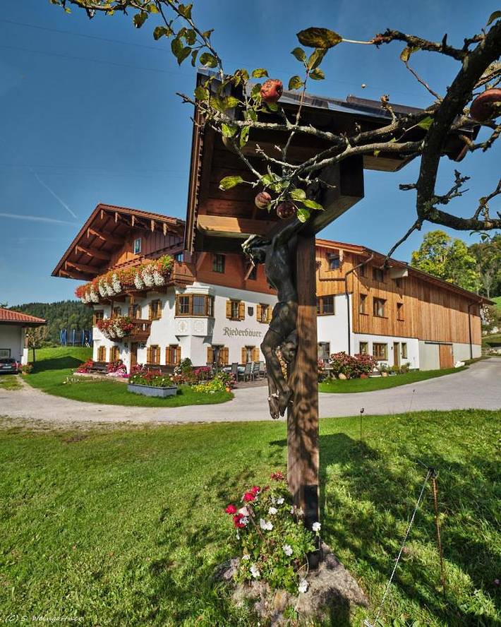 Ferienhaus für 2 Personen, mit Ausblick und Garten in Rettenschöss