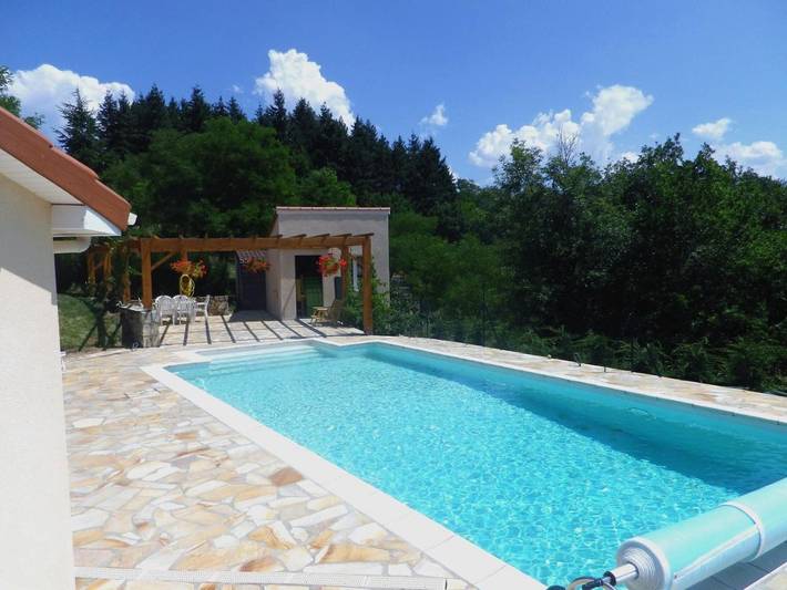 Location de vacances pour 4 personnes, avec jardin ainsi que piscine et vue à Vieille-Brioude - 2