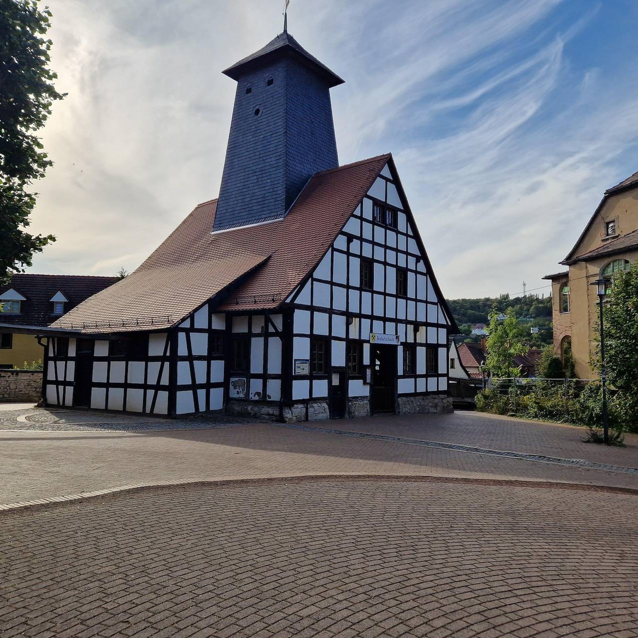 Ganze Ferienwohnung, Fewo mit Balkon in ruhiger Lage in Naumburg, Saale-Unstrut
