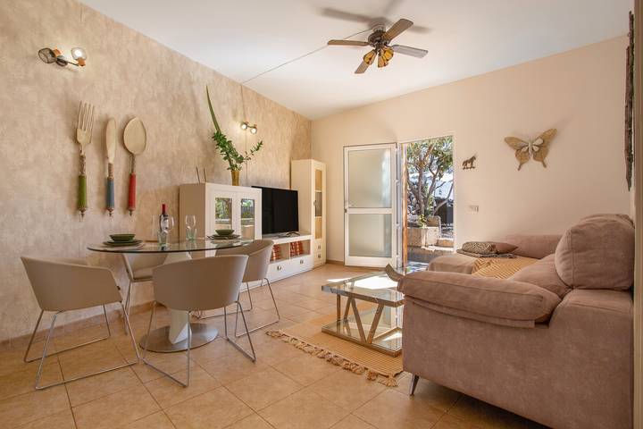 Feriehus for 2 personer, med hage på Tenerife