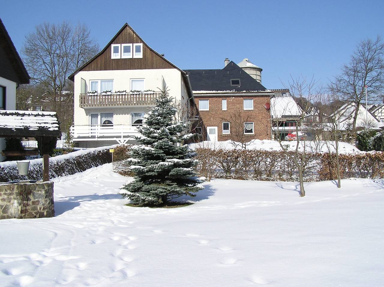 Ganze Wohnung, Ferienwohnung Typ A" mit privater Terrasse und Wi-Fi in Usseln, Willingen