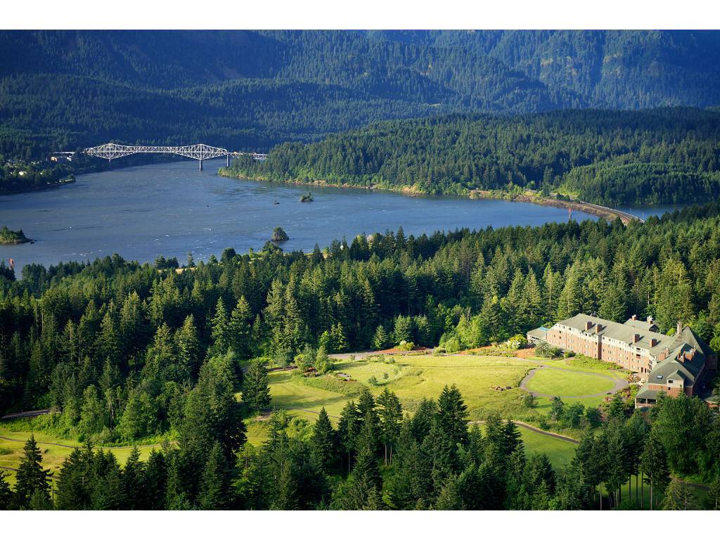 Skamania Lodge in Stevenson (desambiguación), Condado de Skamania