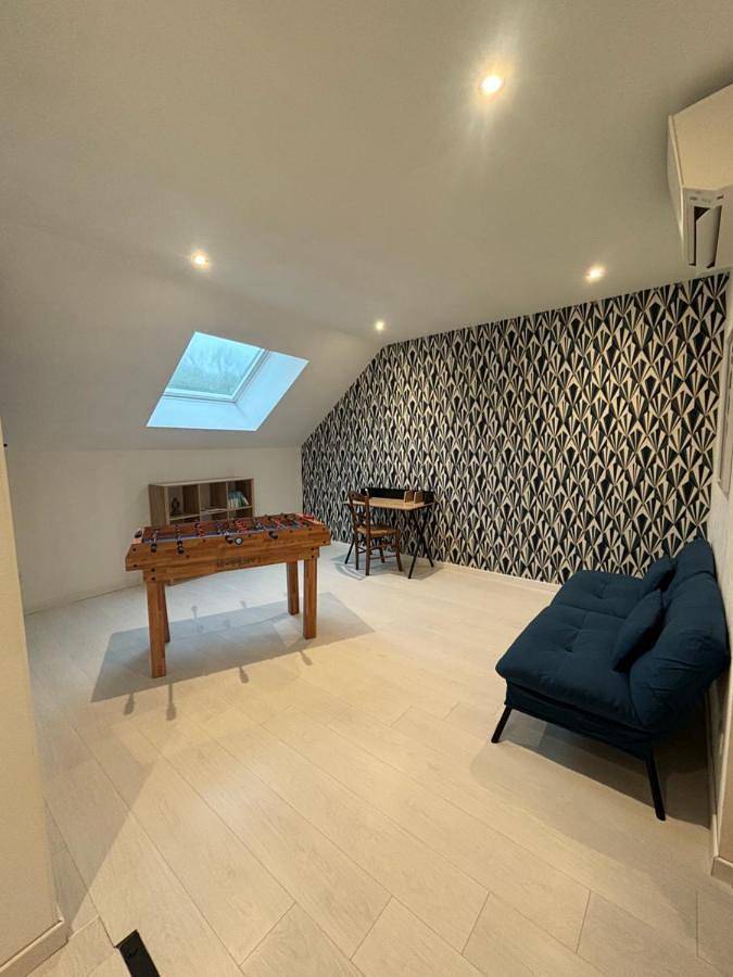 Location de vacances pour 4 personnes, avec jardin ainsi que piscine et vue à Œuilly - 2