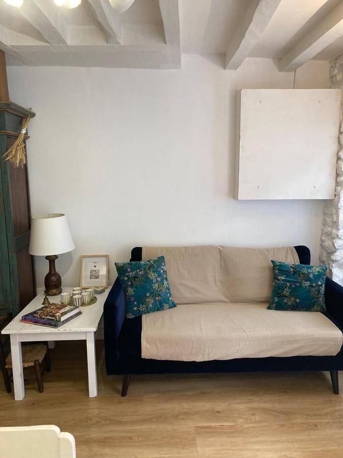 Appartement entier, Maison Cosy et Typique au Coeur de Maule in Maule, Yvelines