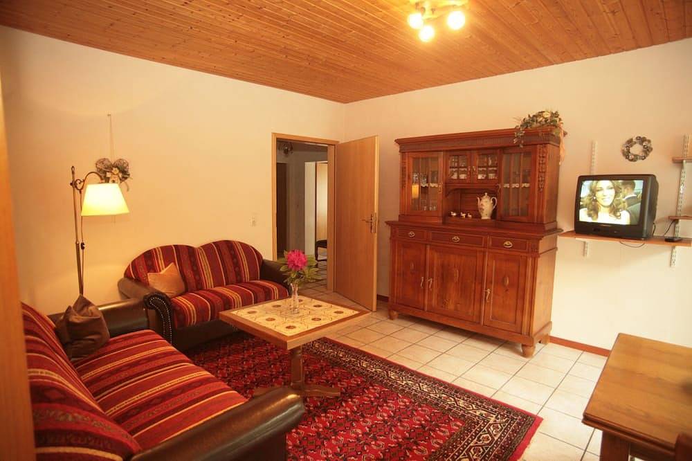Ganze Wohnung, Bauernhof-Pension in der Lüneburger Heide,  am Nsg gelegen, Hund nach Absprache in Schneverdingen, Landkreis Heidekreis