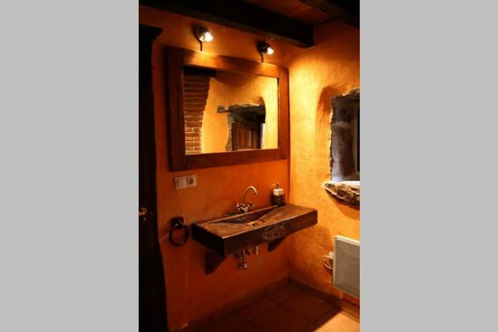 Casa rural para 5 personas, con vistas y jardín, Se admiten mascotas en Valle del Miera - 2