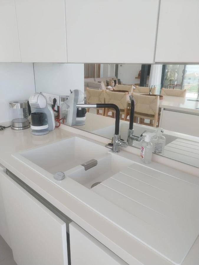 Chalet para 8 personas, con vistas además de piscina y jardín, Familias con niños en Campo de Gibraltar - 4