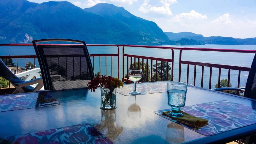 Ferienwohnung für 4 Personen, mit Balkon und Ausblick sowie Seeblick und Pool am Lago Maggiore - 3