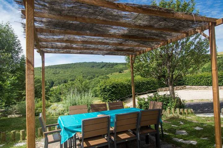 Gîte pour 8 personnes, avec terrasse et jardin dans Les Salces - 3