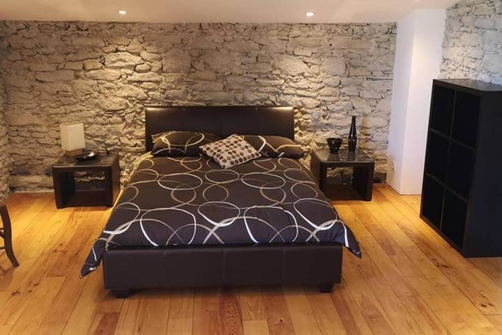 Gîte pour 5 personnes, avec Balcon ainsi que Terrasse et Vue à Sainte-Eulalie (Aude)
