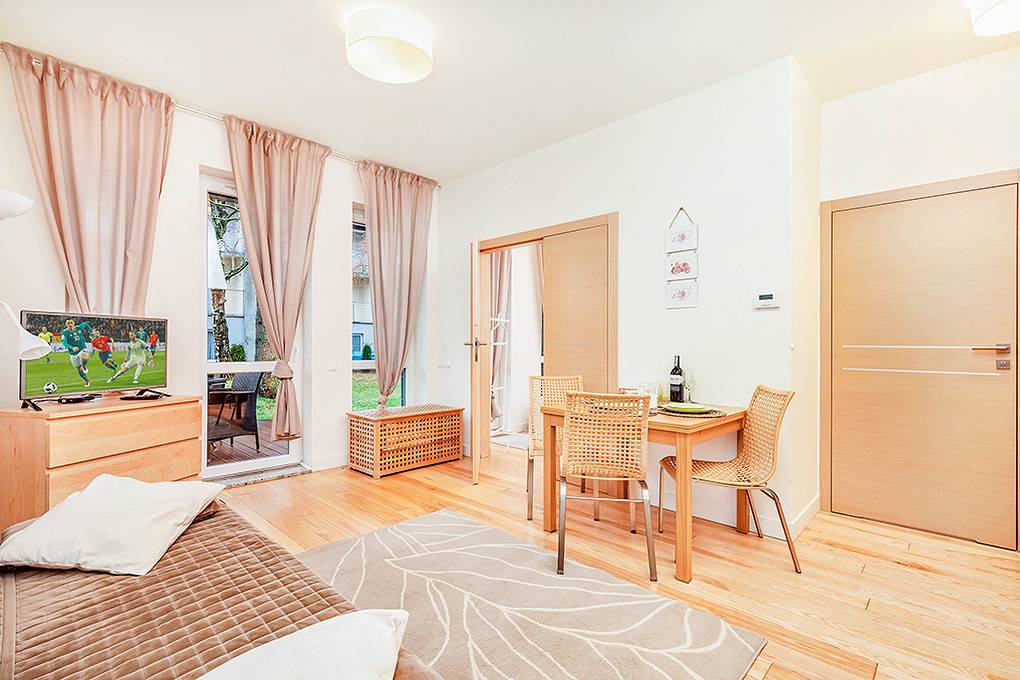 Hel semesterlägenhet, Lägenhet för 4 Personer med terass in Świnoujście, Oderlagunen