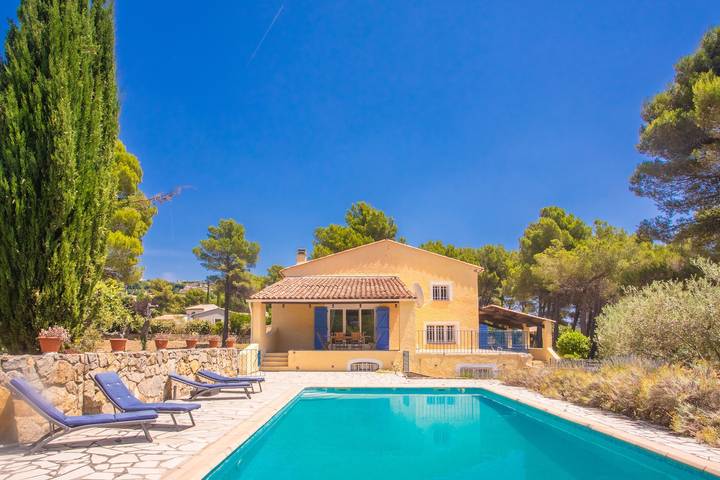 Mas Goya: rustige villa op de hellingen onder het schilderachtige Tourtour in Tourtour, Draguignan en omgeving