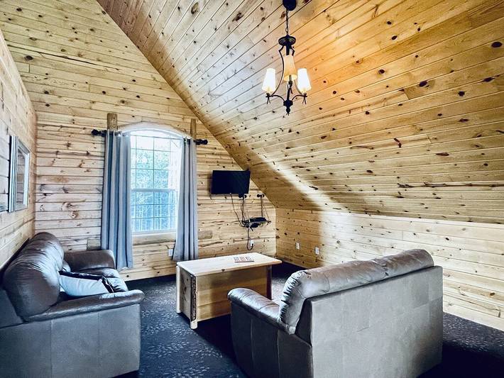 Vacation house for 16 people, with terrace and hot tub in Island Park