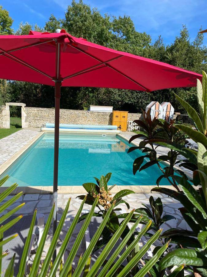 Chambre d’hôte pour 12 personnes, avec piscine ainsi que jardin et vue au Parc Naturel Régional du Marais poitevin - 4