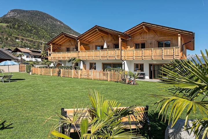 Chalet voor 4 personen, with Balkon and Whirlpool as well as Tuin and Sauna