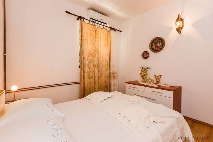 Villa pour 9 personnes, avec piscine et jardin, animaux acceptés à Zagreb - 3