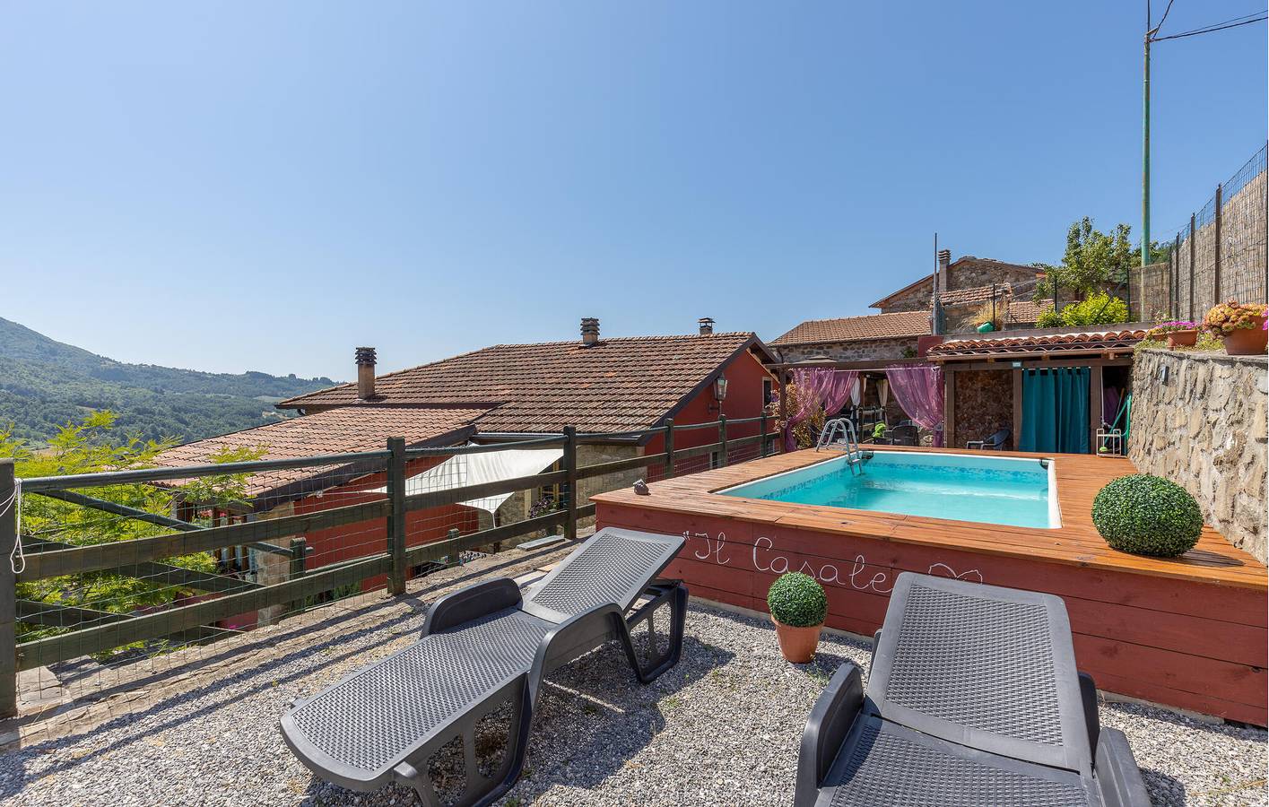 Sillano Gartenoase mit Pool, Internet und Parkplatz in Piazza al Serchio, Garfagnana