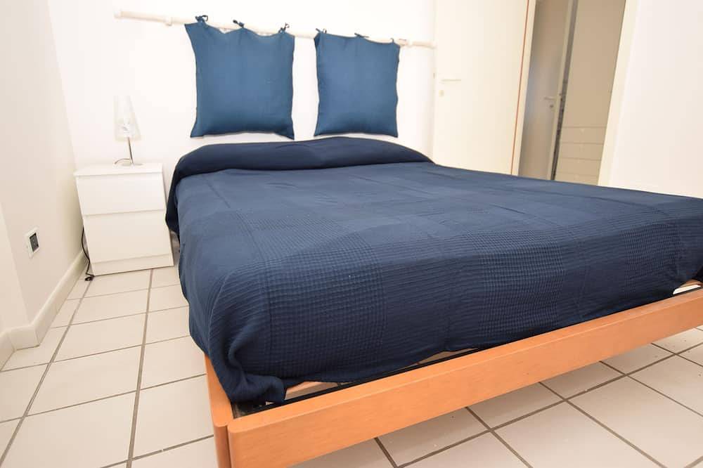 Ganze Wohnung, Promenade mit Blick auf die Promenade von Marciana Marina. in Marciana Marina, Elba